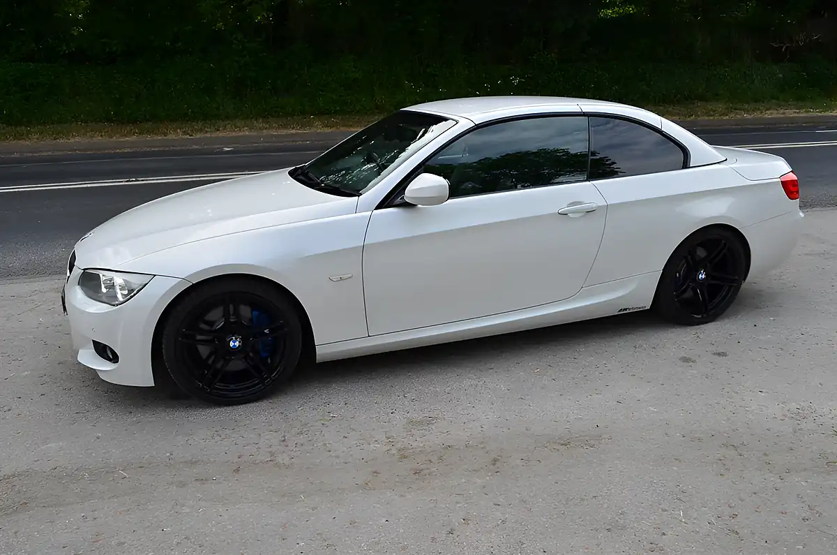 Used 2011 BMW 335i M Sport Mineral White Metallic - Interior and Exterior details 14
