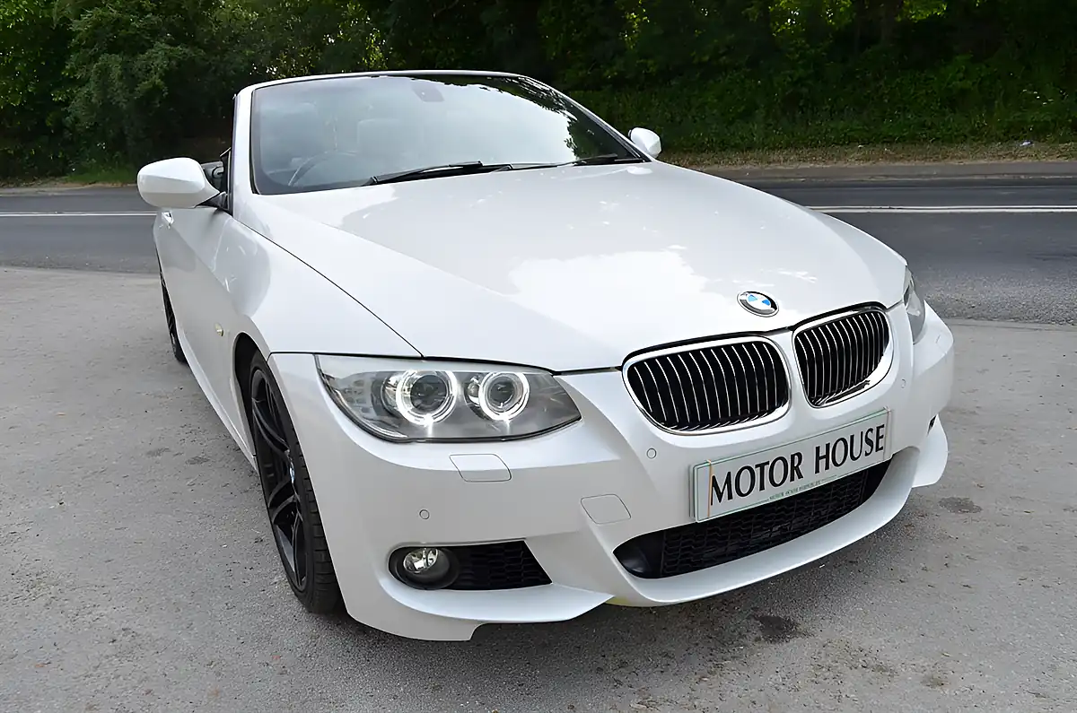 Used 2011 BMW 335i M Sport Mineral White Metallic - Interior and Exterior details 2