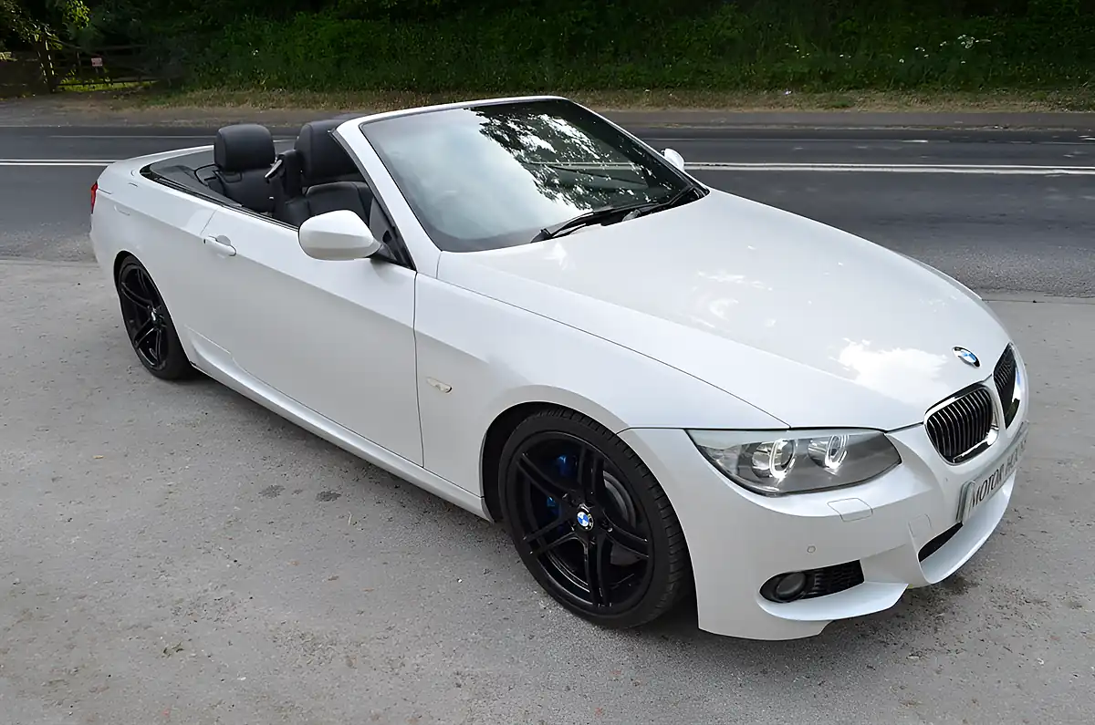 Used 2011 BMW 335i M Sport Mineral White Metallic - Interior and Exterior details 3