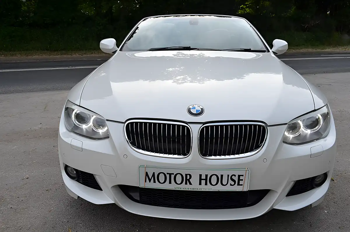 Used 2011 BMW 335i M Sport Mineral White Metallic - Interior and Exterior details 6