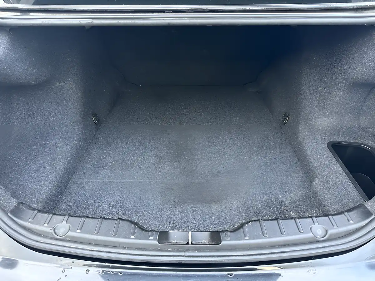 Used 2011 BMW 5 Series M Sport Grey - Interior and Exterior details 8