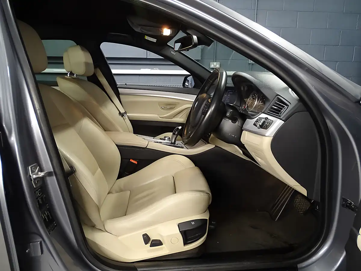 Used 2011 BMW 5 Series M Sport Grey - Interior and Exterior details 18