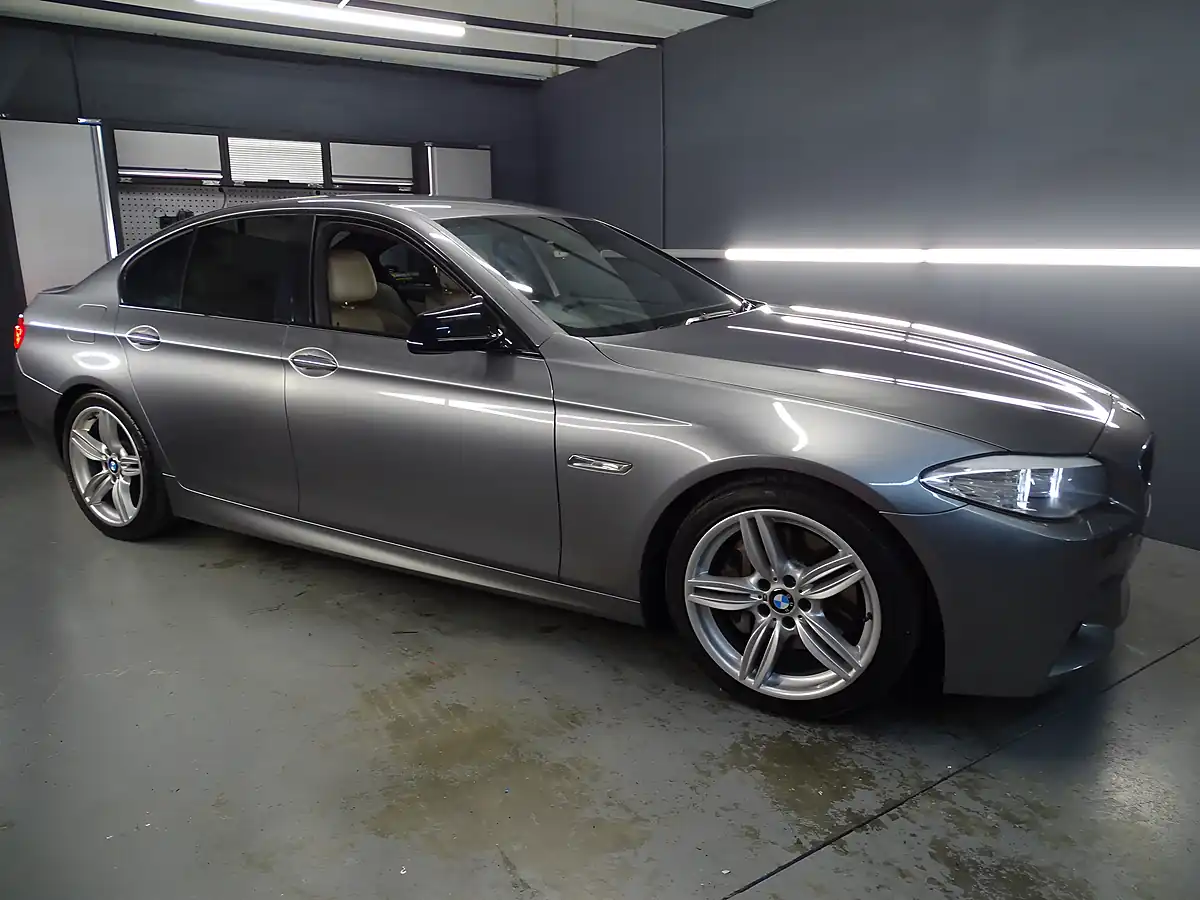 Used 2011 BMW 5 Series M Sport Grey - Interior and Exterior details 4