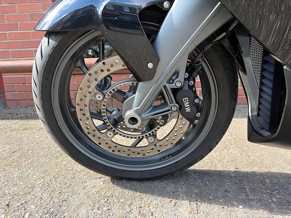Used 2011 BMW K1300S - Interior and Exterior details 8