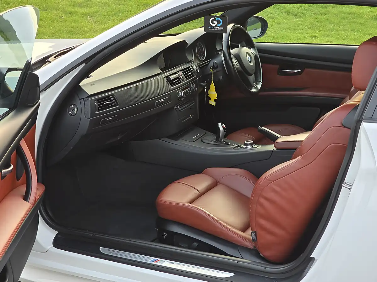 Used 2011 BMW M3 Coupe Alpine White - Interior and Exterior details 3