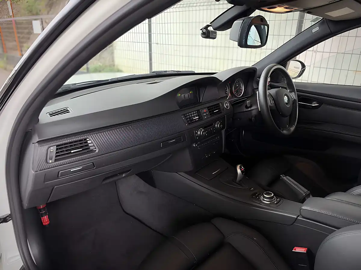 Used 2011 BMW M3 E90 Alpine White - Interior and Exterior details 16