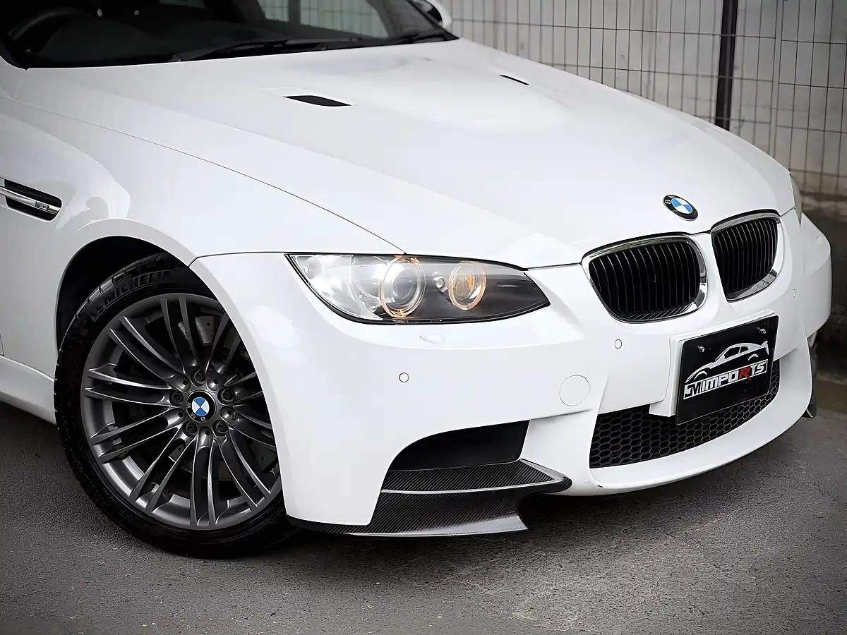 Used 2011 BMW M3 E90 Alpine White - Interior and Exterior details 2