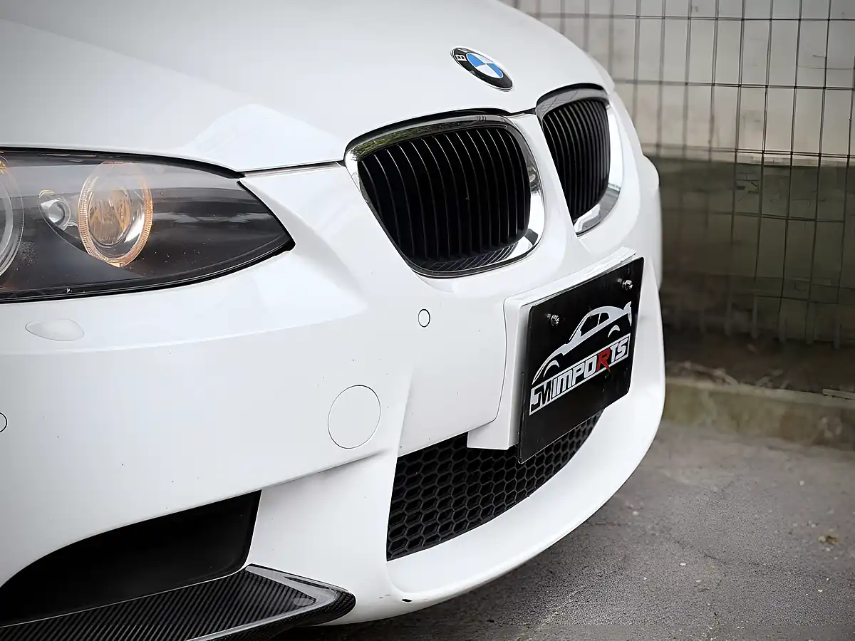 Used 2011 BMW M3 E90 Alpine White - Interior and Exterior details 4