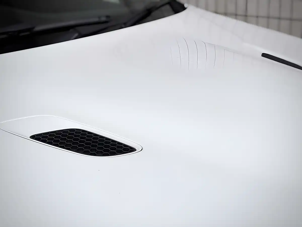 Used 2011 BMW M3 E90 Alpine White - Interior and Exterior details 7