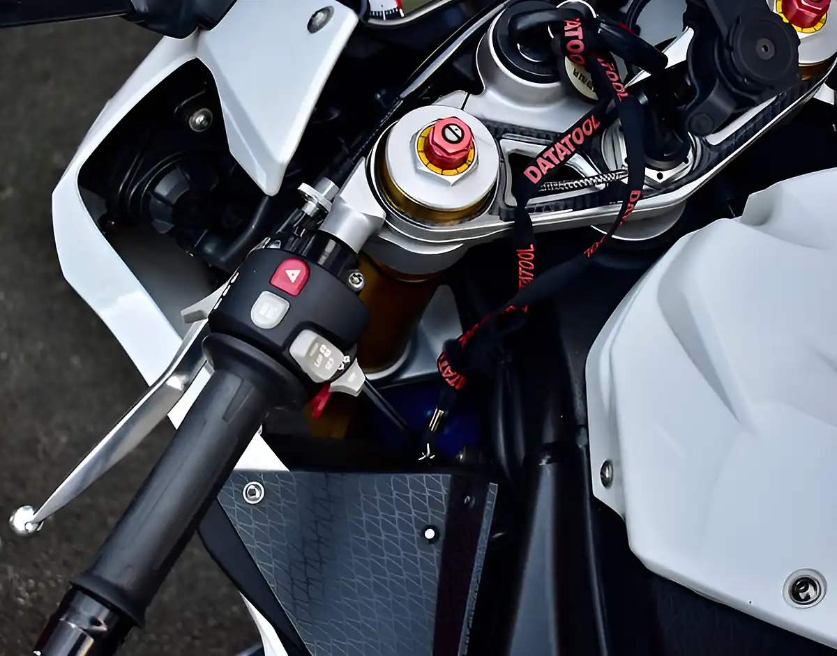 Used 2011 BMW S 1000 Rr Super Sports Multicolour - Interior and Exterior details 14