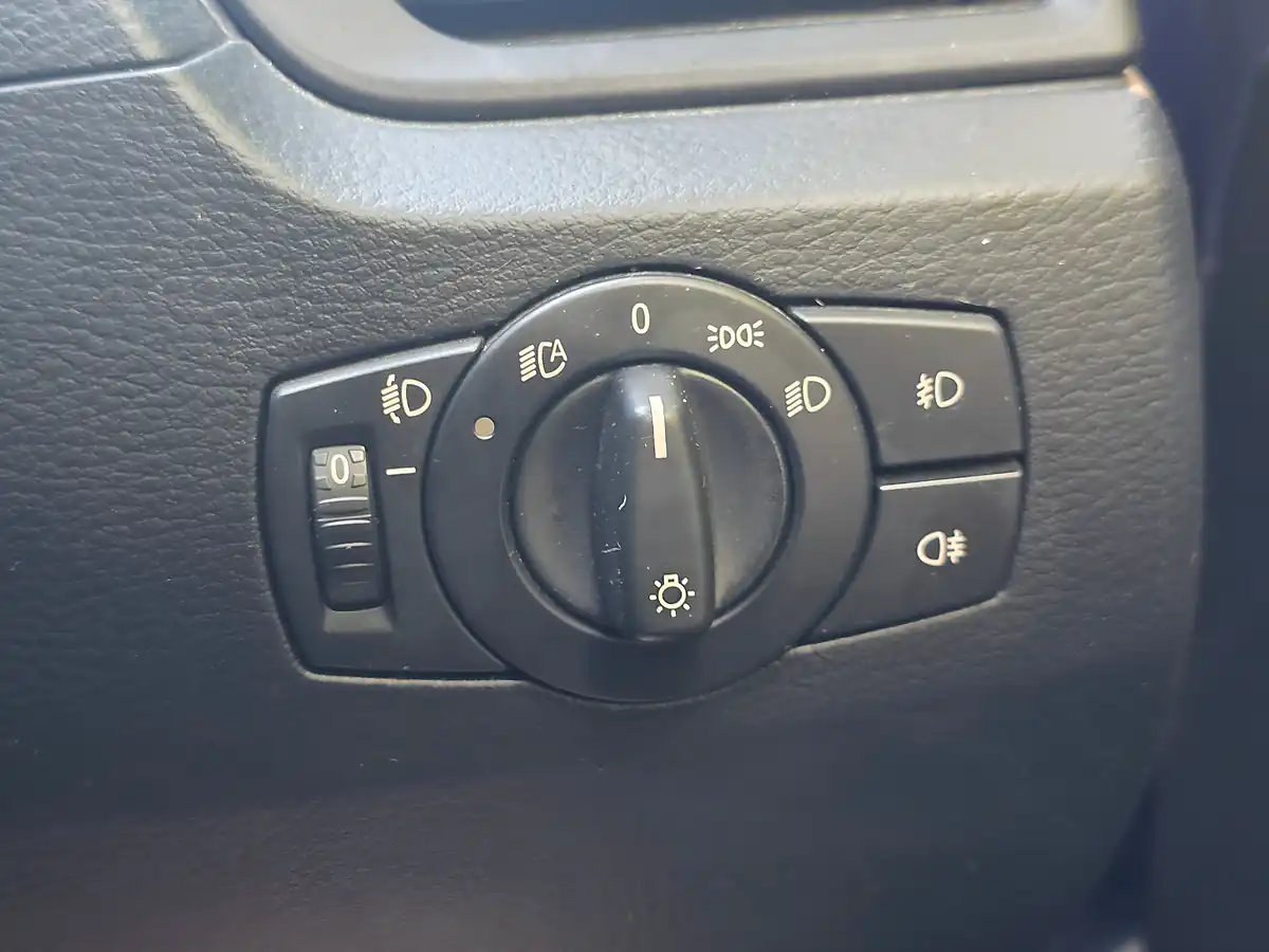 Used 2011 BMW X1 M Sport Blue - Interior and Exterior details 16