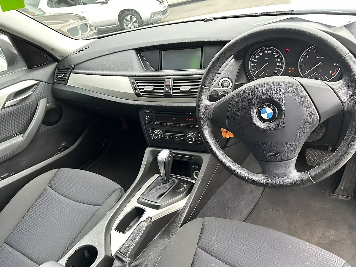 Used 2011 BMW X1 S Drive White - Interior and Exterior details 13