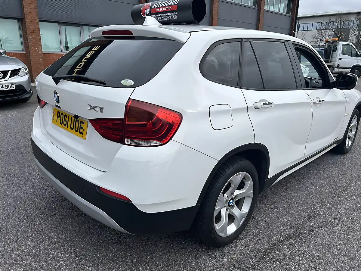 Used 2011 BMW X1 S Drive White - Interior and Exterior details 14