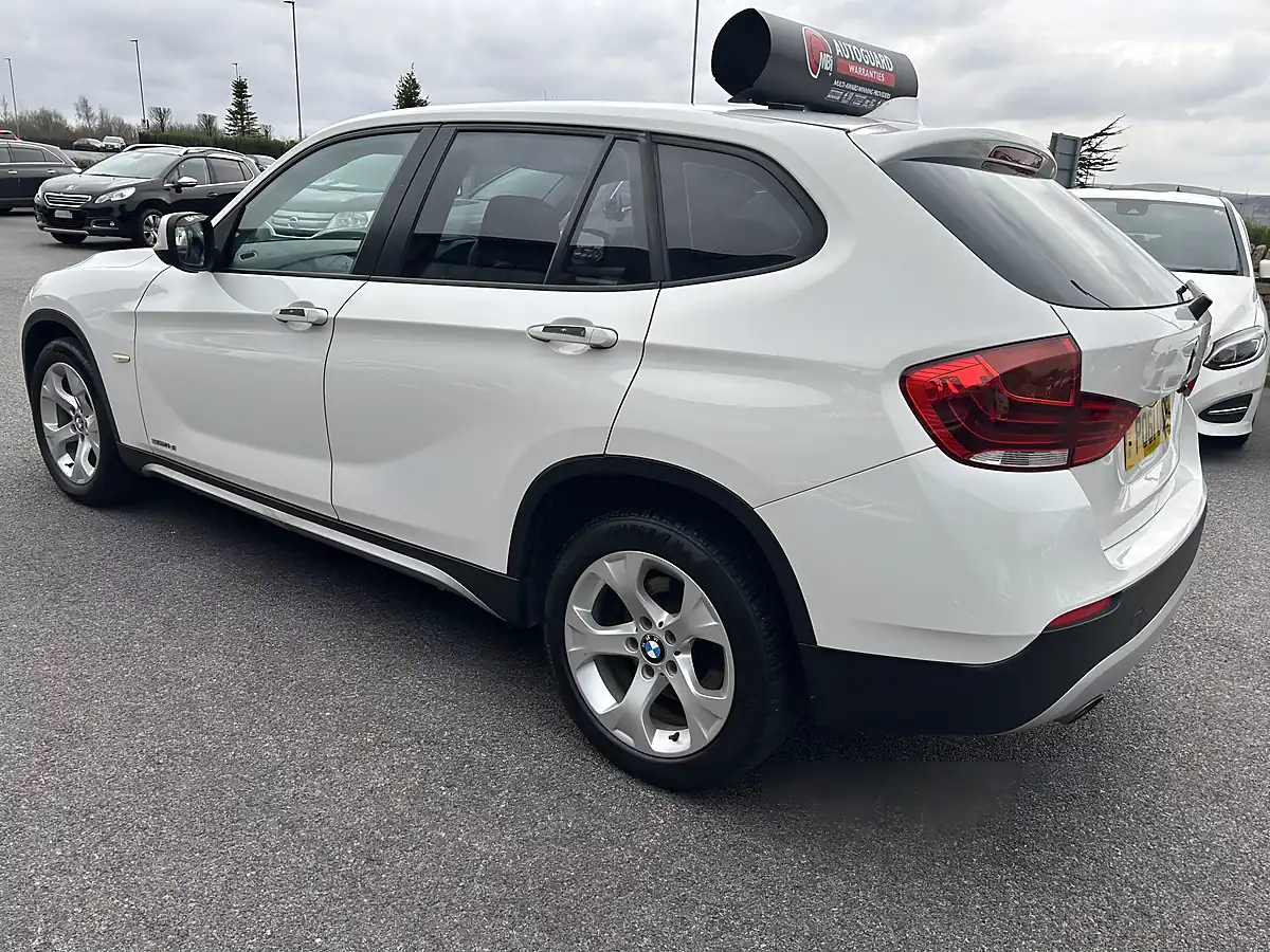 Used 2011 BMW X1 S Drive White - Interior and Exterior details 16
