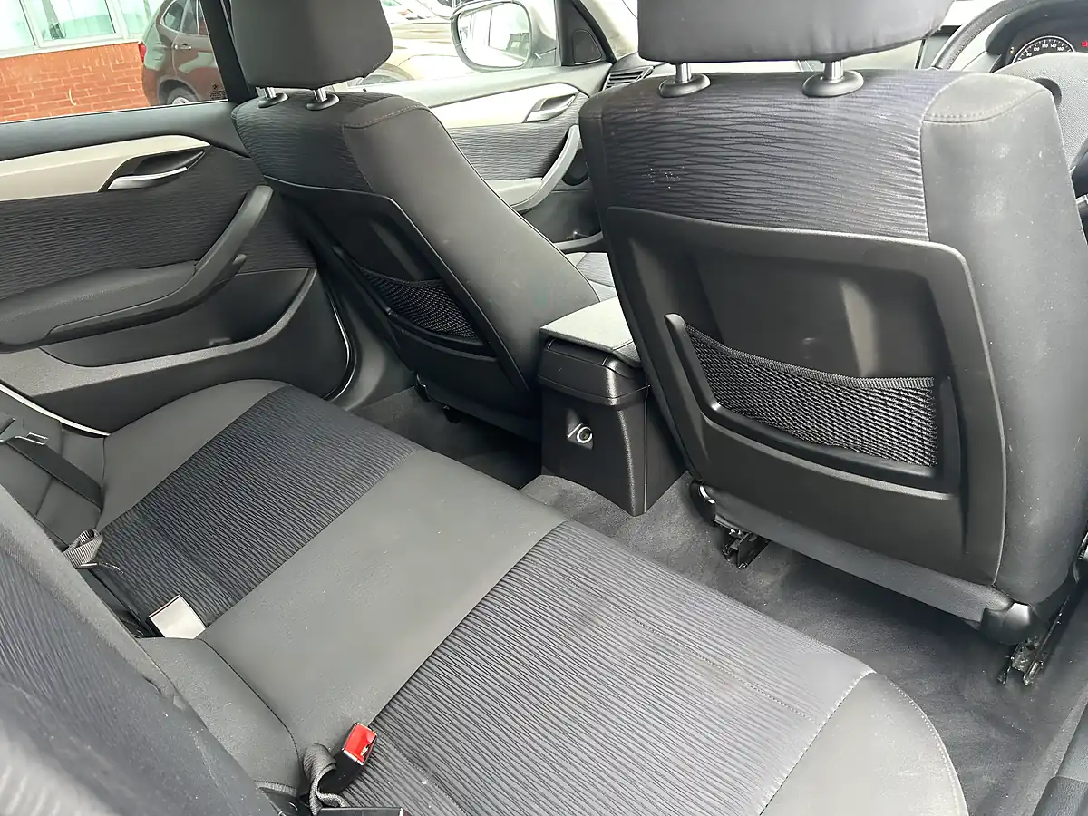 Used 2011 BMW X1 S Drive White - Interior and Exterior details 19