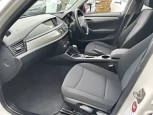 Used 2011 BMW X1 S Drive White - Interior and Exterior details 4