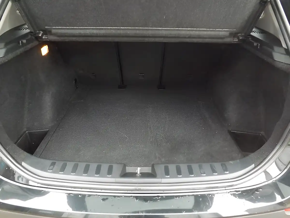 Used 2011 BMW X1 Se Black - Interior and Exterior details 7