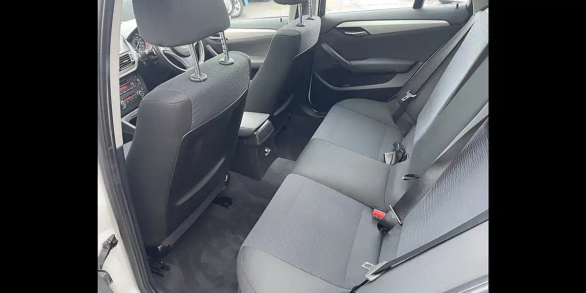 Used 2011 BMW X1 Se White - Interior and Exterior details 10