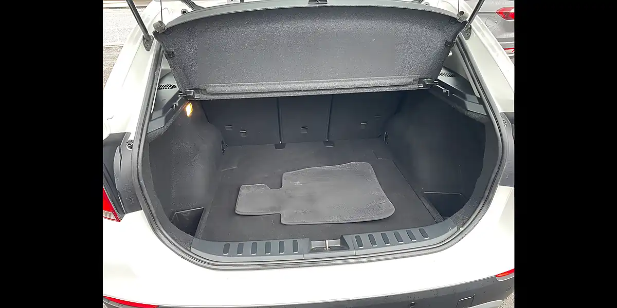 Used 2011 BMW X1 Se White - Interior and Exterior details 11