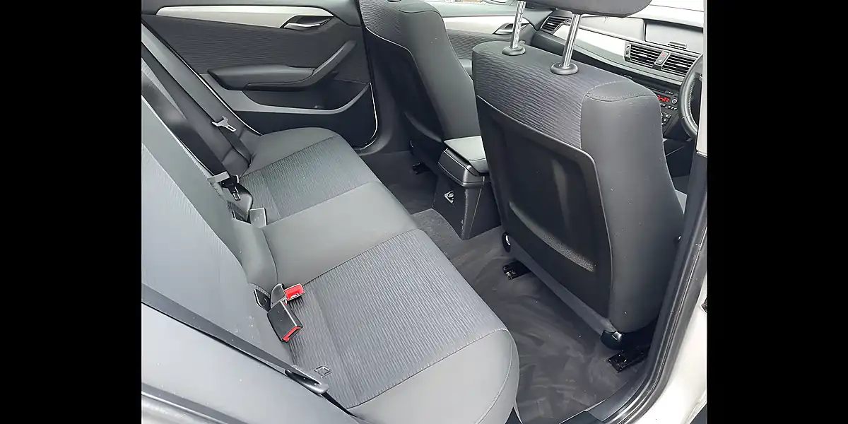 Used 2011 BMW X1 Se White - Interior and Exterior details 12