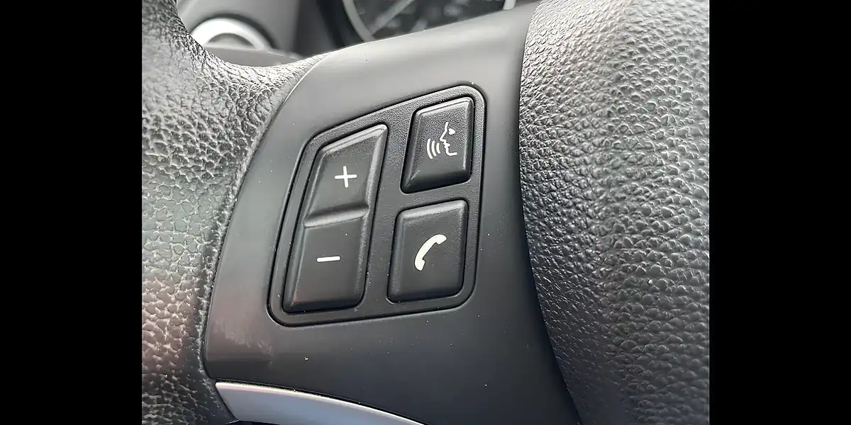 Used 2011 BMW X1 Se White - Interior and Exterior details 15