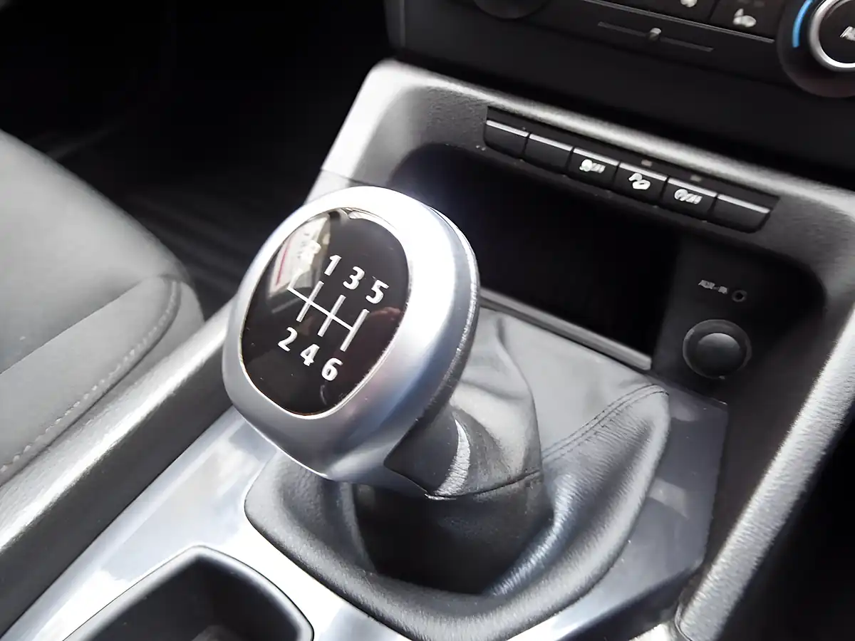 Used 2011 BMW X1 Se White - Interior and Exterior details 16