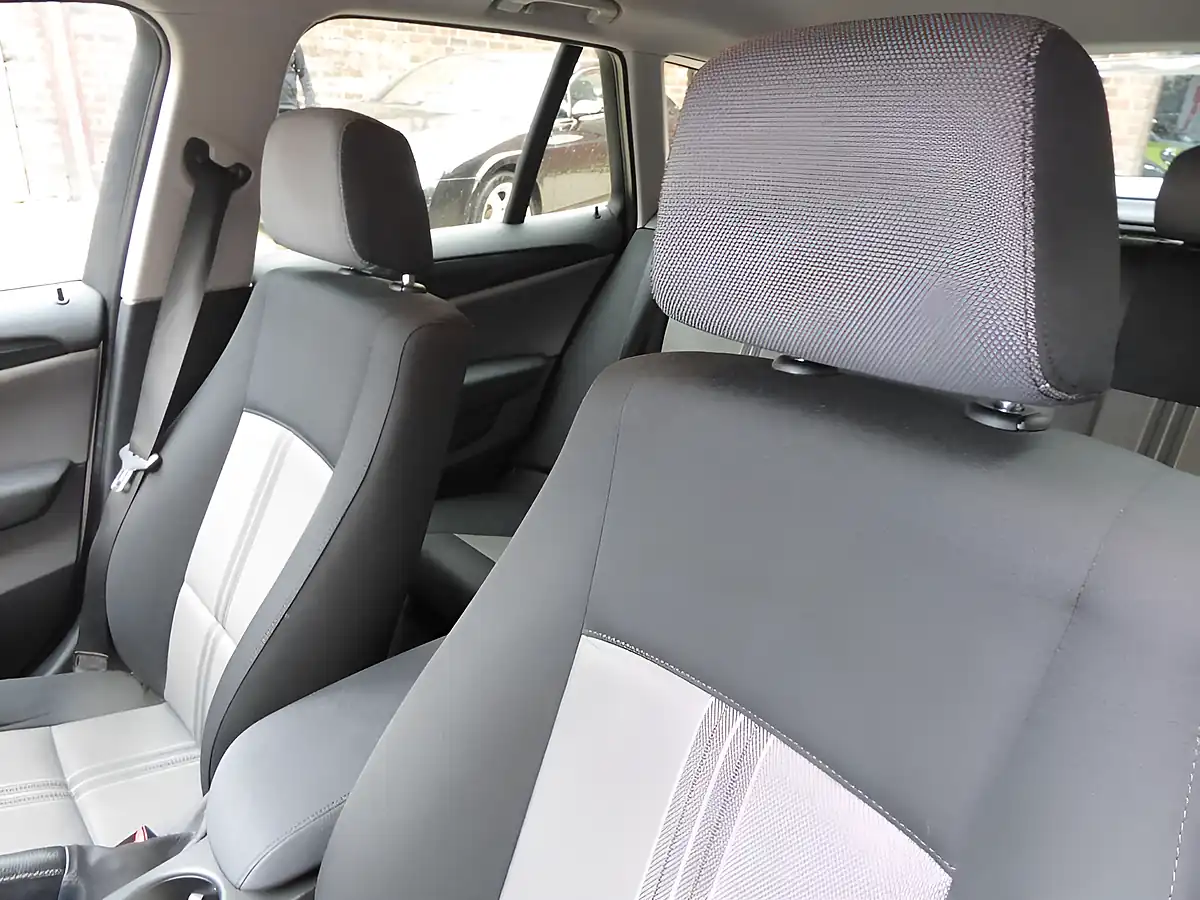 Used 2011 BMW X1 Se White - Interior and Exterior details 17