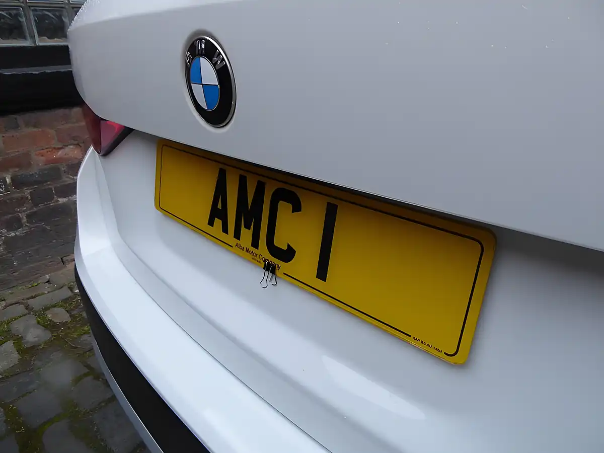 Used 2011 BMW X1 Se White - Interior and Exterior details 20