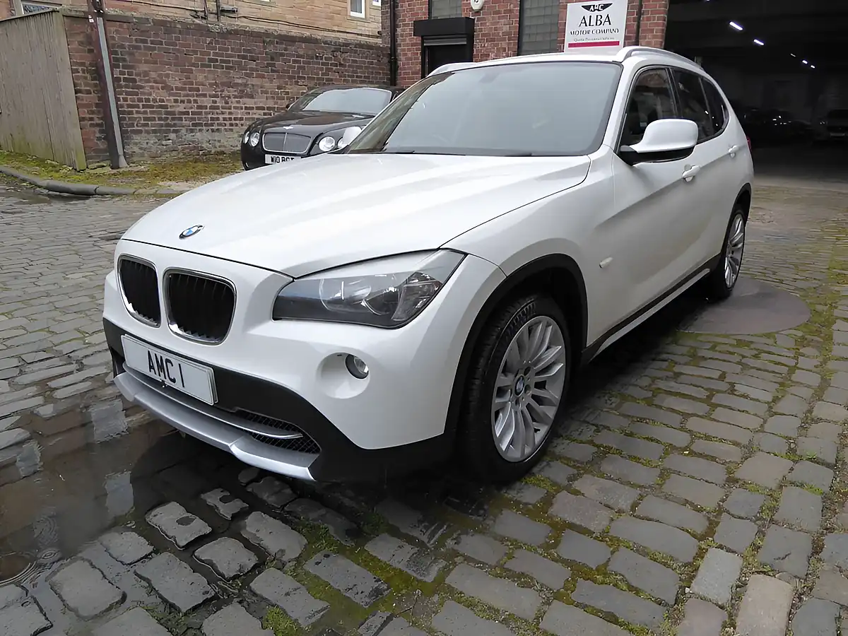 Used 2011 BMW X1 Se White - Interior and Exterior details 3