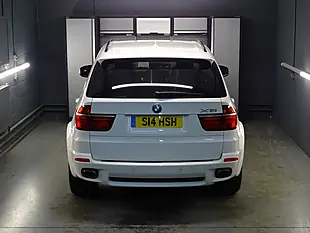 Used 2011 BMW X5 M Sport Alpine White - Interior and Exterior details 18