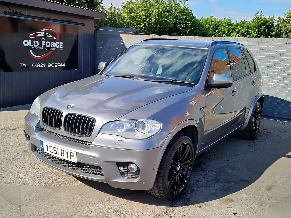 Used 2011 BMW X5 M Sport Grey - Interior and Exterior details 5