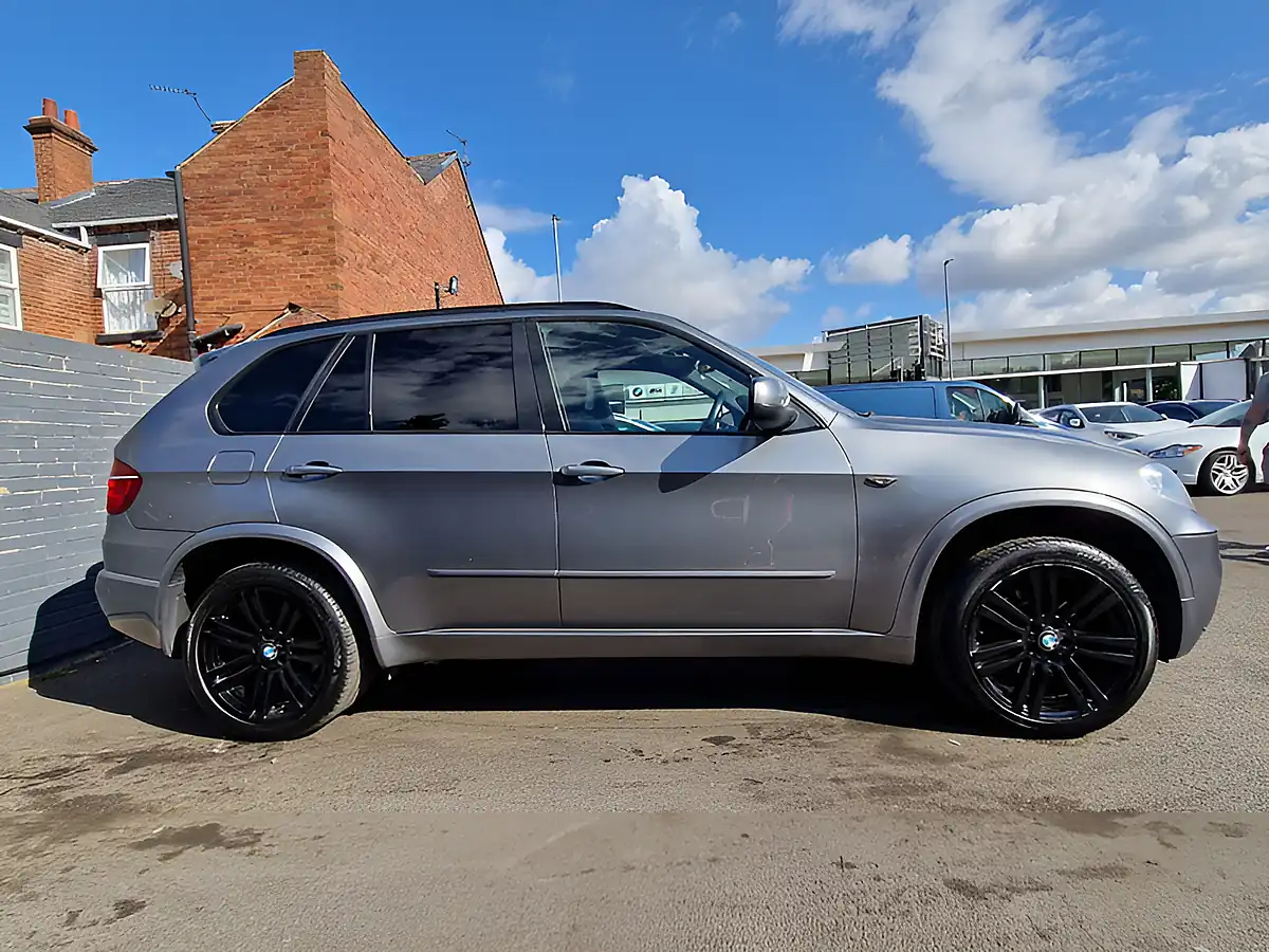 Used 2011 BMW X5 M Sport Grey - Interior and Exterior details 7