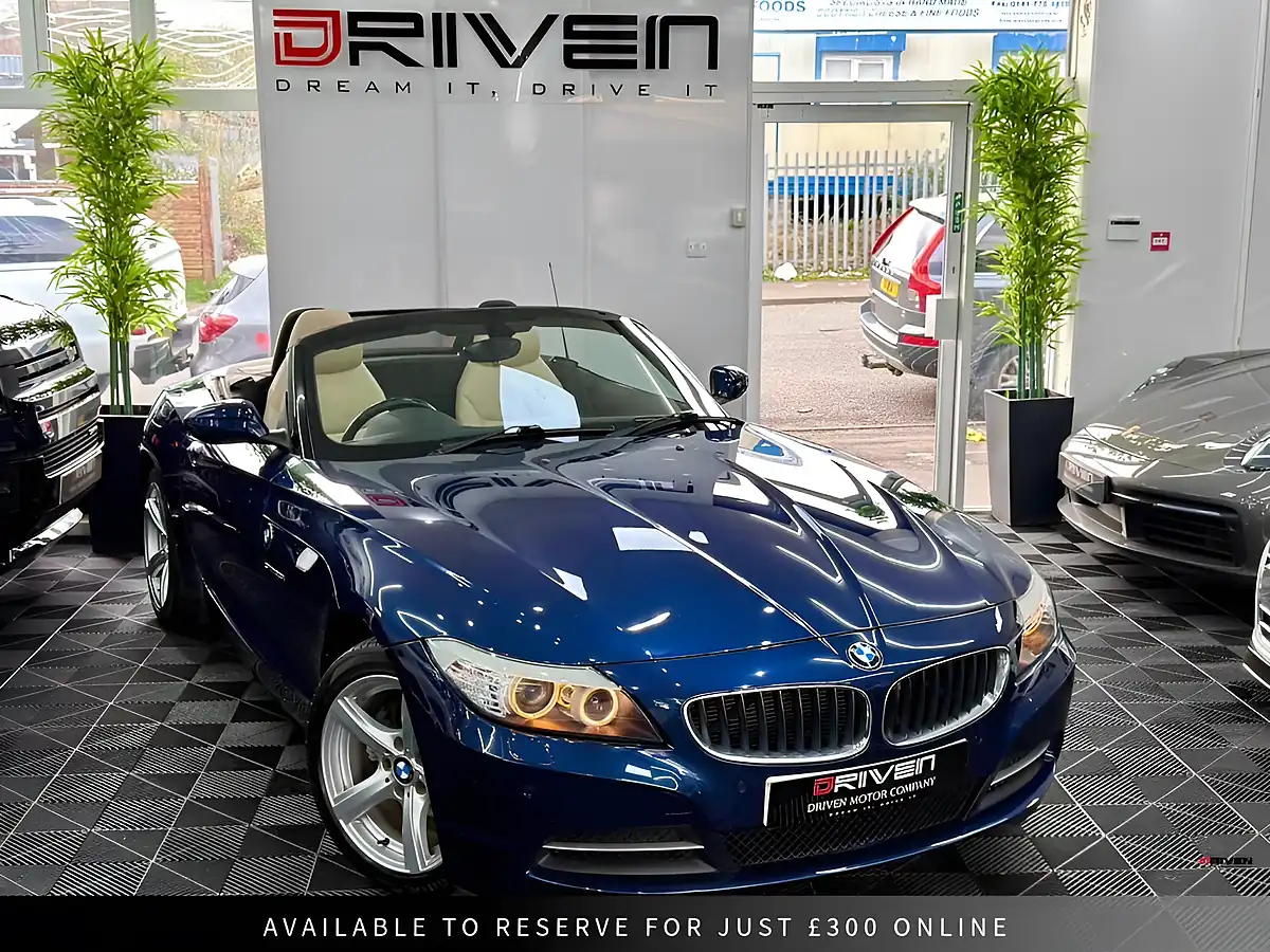 Used 2011 BMW Z4 Convertible Blue - Front View