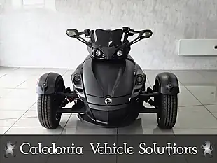 Used 2011 Can-Am Spyder RS Yellow - Interior and Exterior details 17