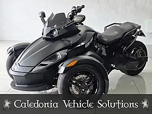 Used 2011 Can-Am Spyder RS Yellow - Interior and Exterior details 2