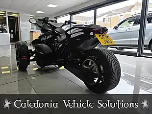 Used 2011 Can-Am Spyder RS Yellow - Interior and Exterior details 3