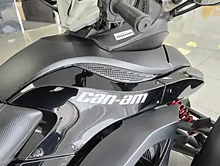 Used 2011 Can-Am Spyder RS Yellow - Interior and Exterior details 5