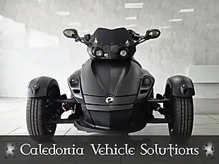 Used 2011 Can-Am Spyder RS Yellow - Interior and Exterior details 8