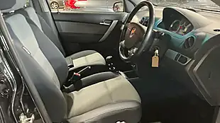Used 2011 Chevrolet Aveo Lt Black - Interior and Exterior details 12
