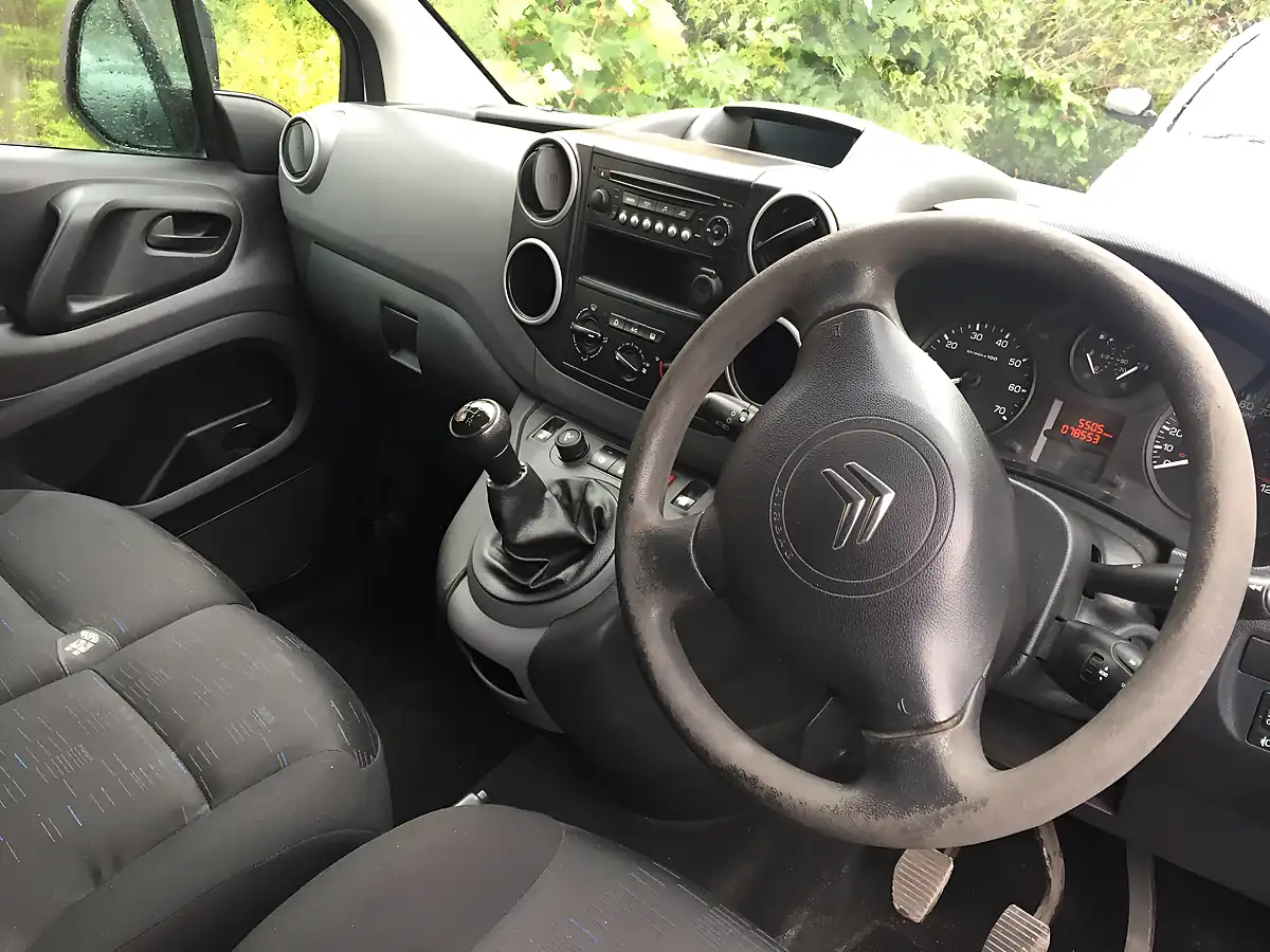Used 2011 Citroen Berlingo 625 Enterprise White - Interior and Exterior details 17