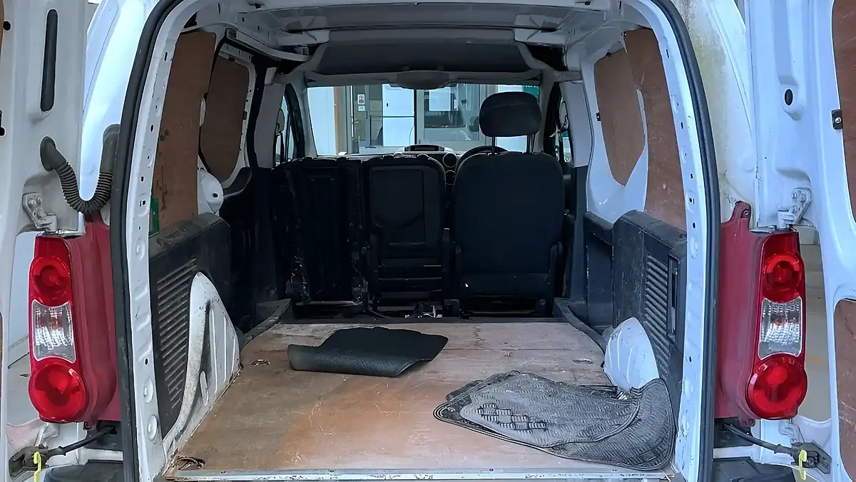 Used 2011 Citroen Berlingo Lx White - Interior and Exterior details 3