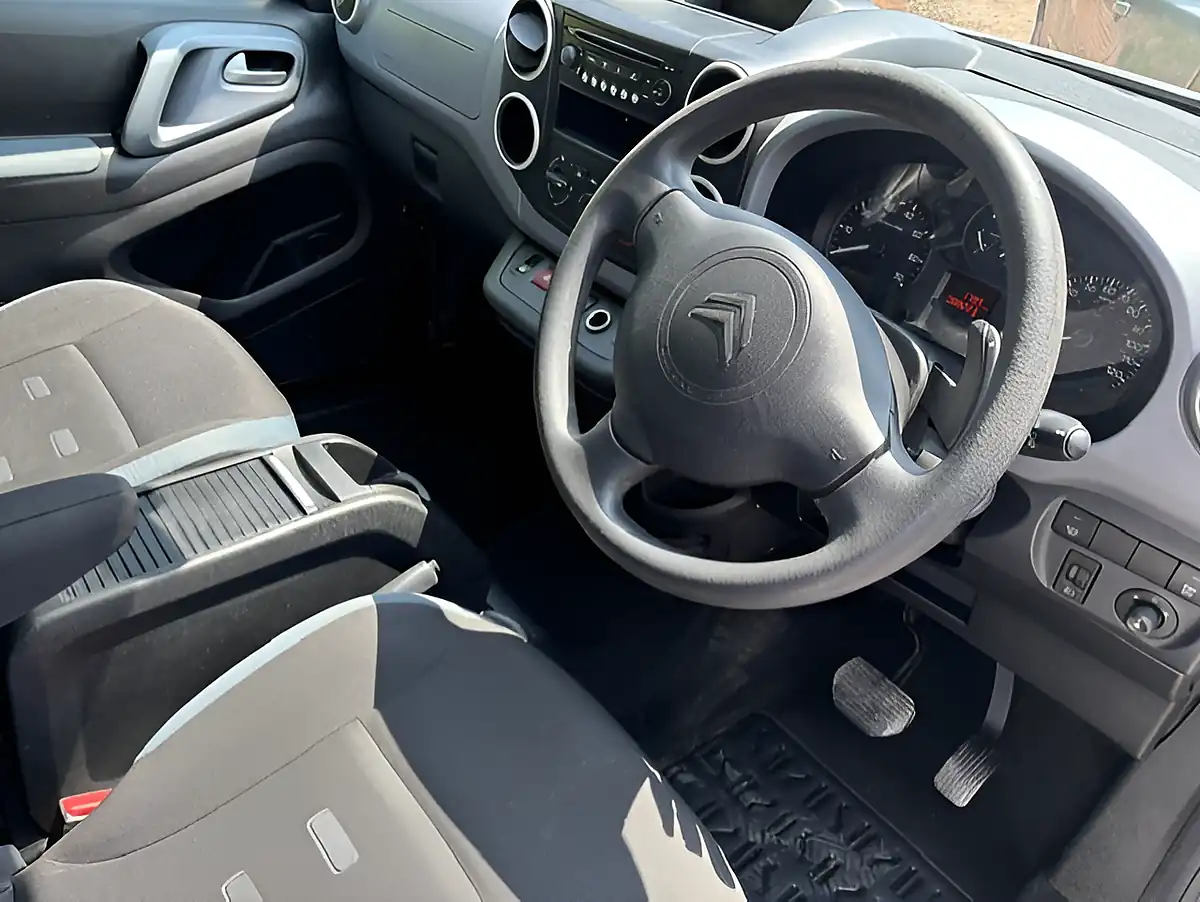 Used 2011 Citroen Berlingo Multispace Xtr Silver - Interior and Exterior details 12