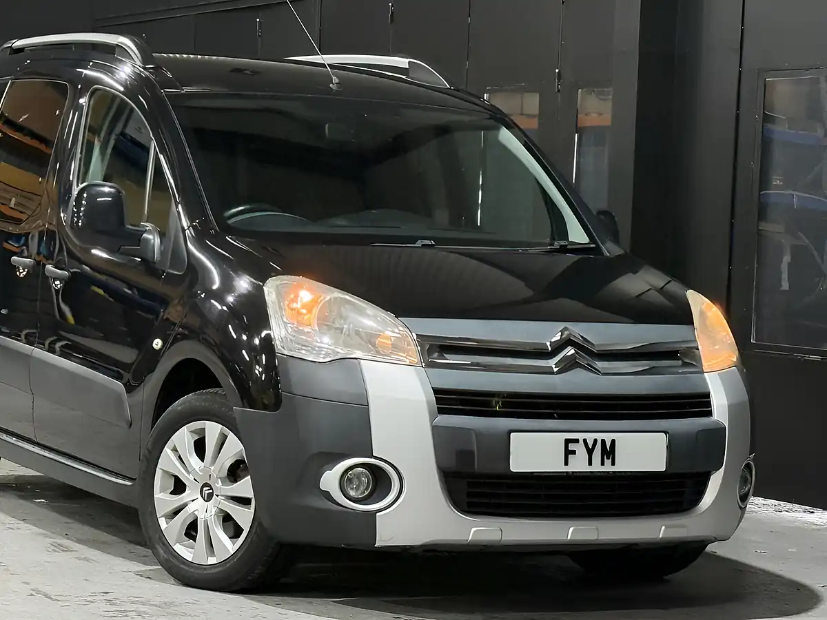 Used 2011 Citroen Berlingo Xtr Multispace Black - Interior and Exterior details 14