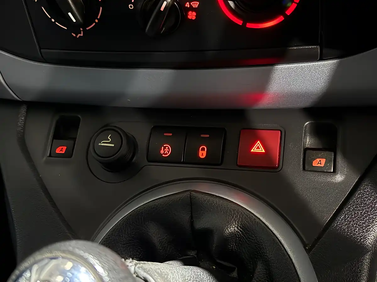 Used 2011 Citroen Berlingo Xtr Multispace Black - Interior and Exterior details 17