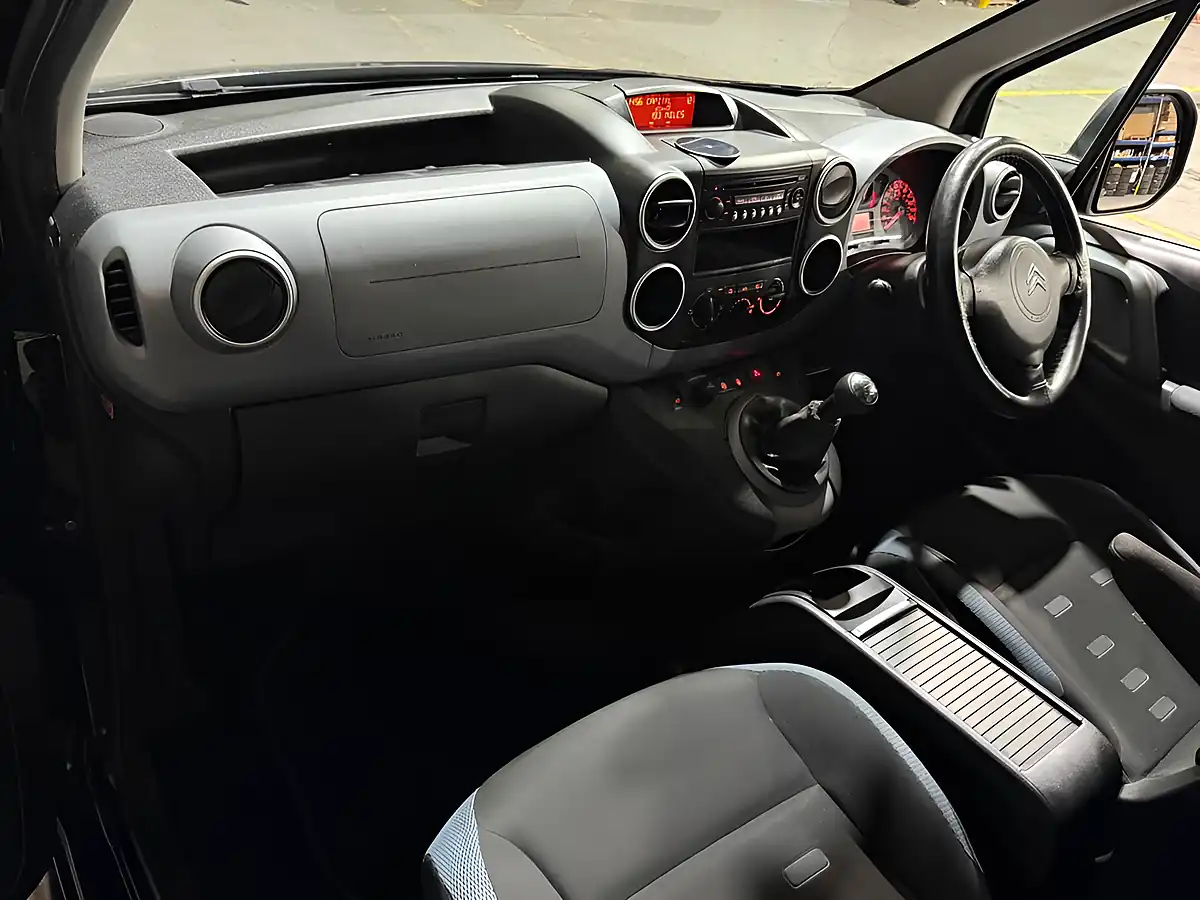 Used 2011 Citroen Berlingo Xtr Multispace Black - Interior and Exterior details 20