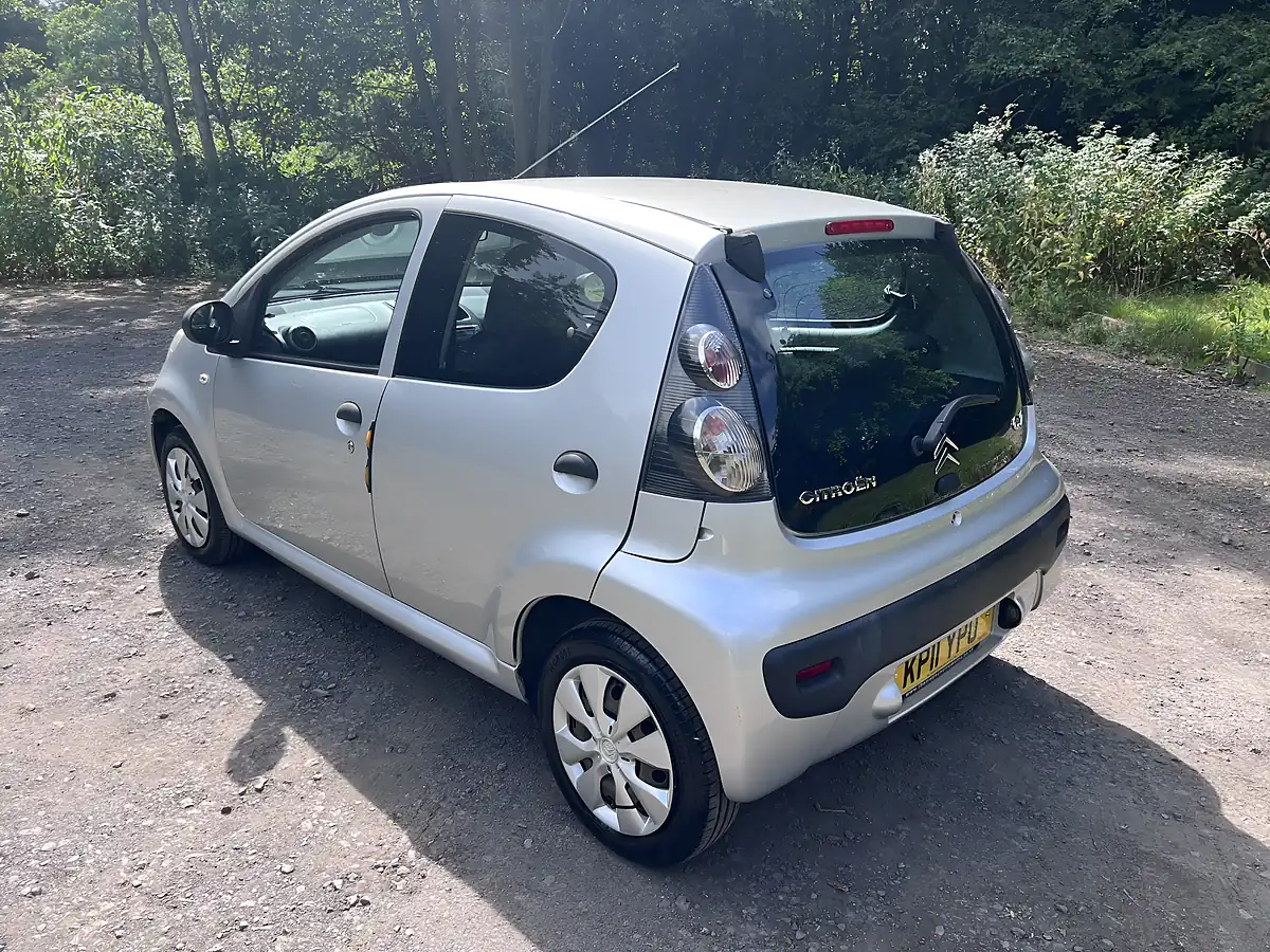 Used 2011 Citroen C1 Vt Grey - Interior and Exterior details 4