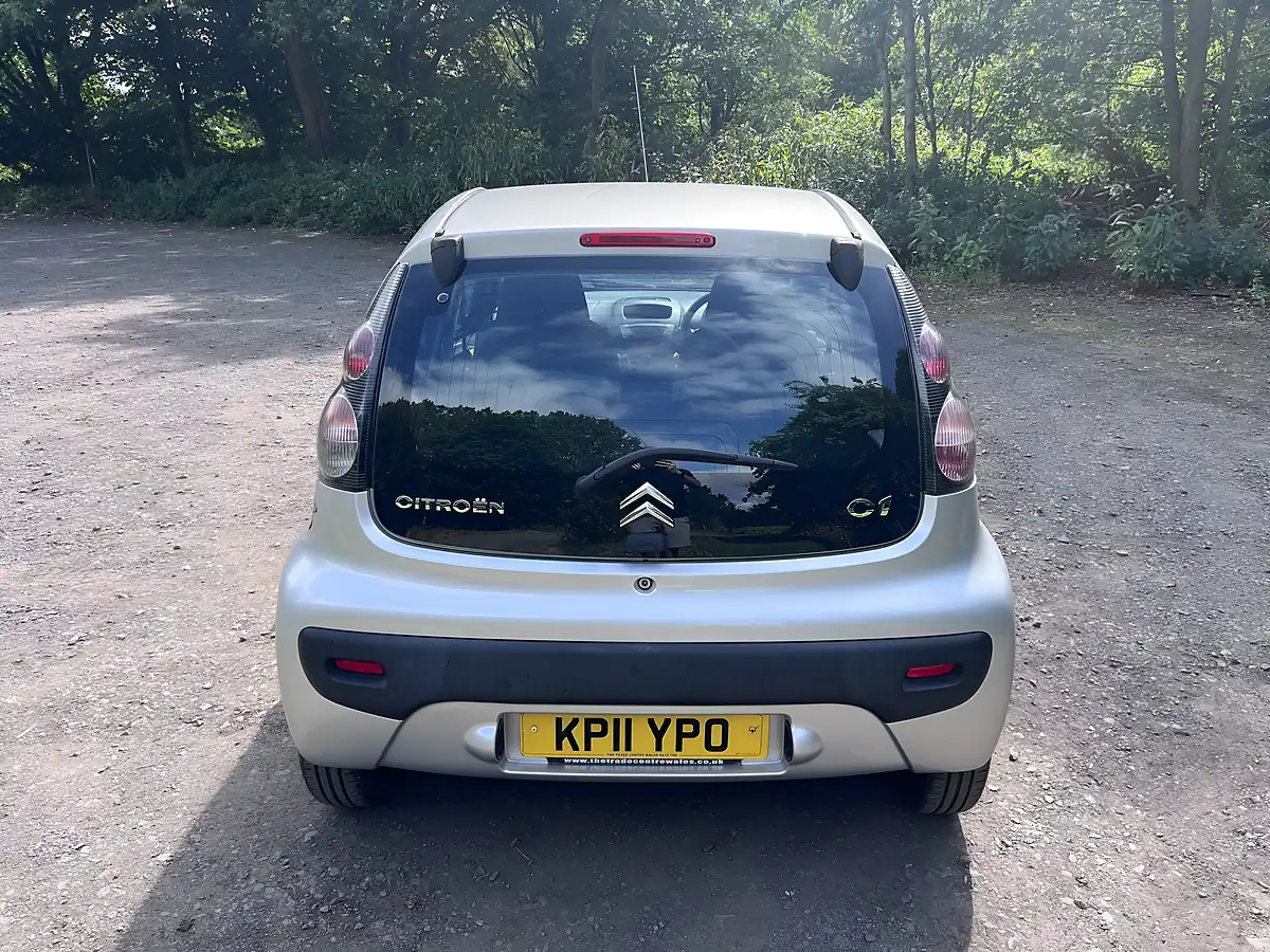 Used 2011 Citroen C1 Vt Grey - Interior and Exterior details 5