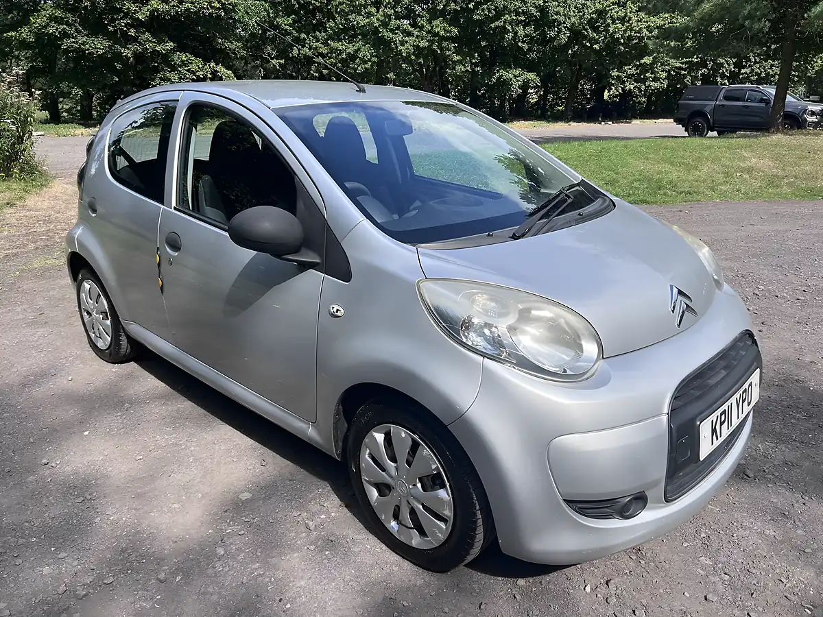 Used 2011 Citroen C1 Vt Grey - Interior and Exterior details 8