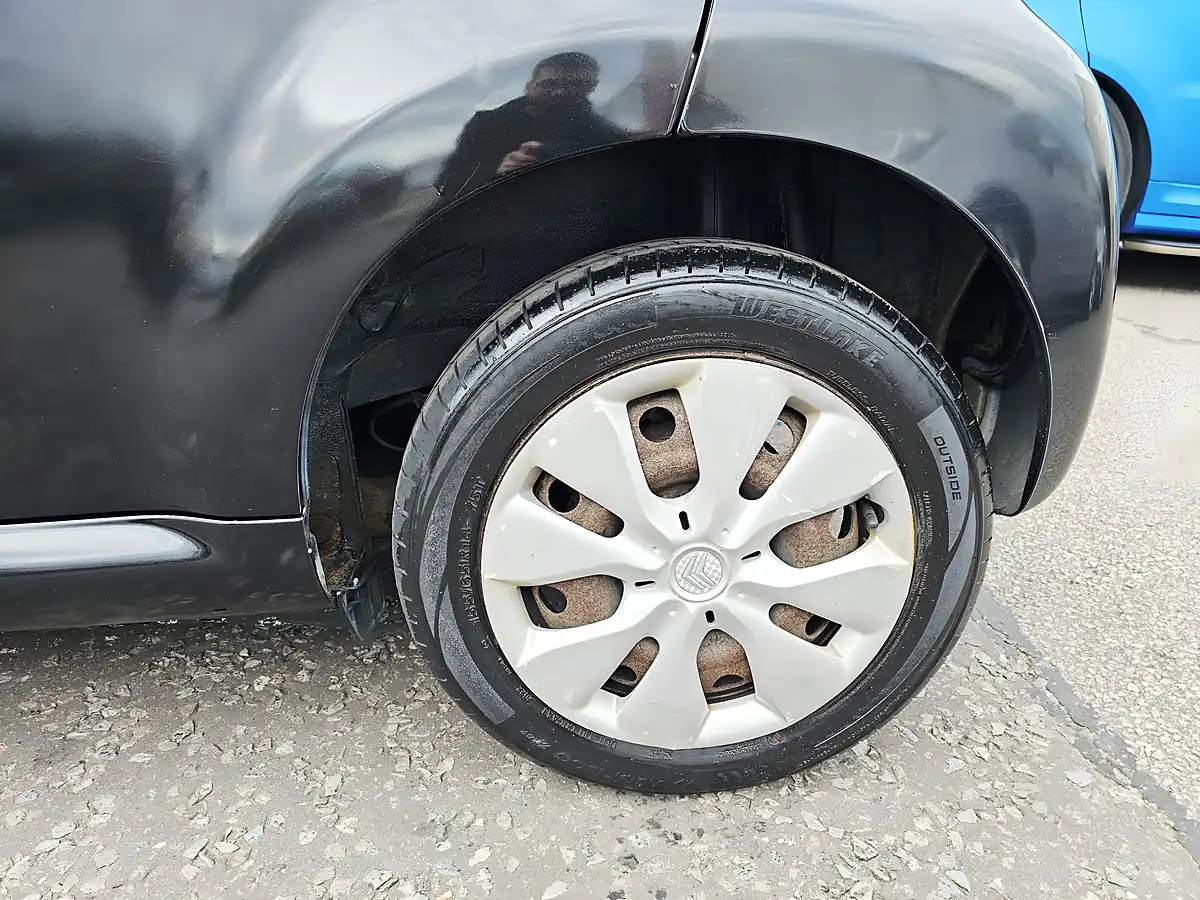 Used 2011 Citroen C1 Vtr Black - Interior and Exterior details 19