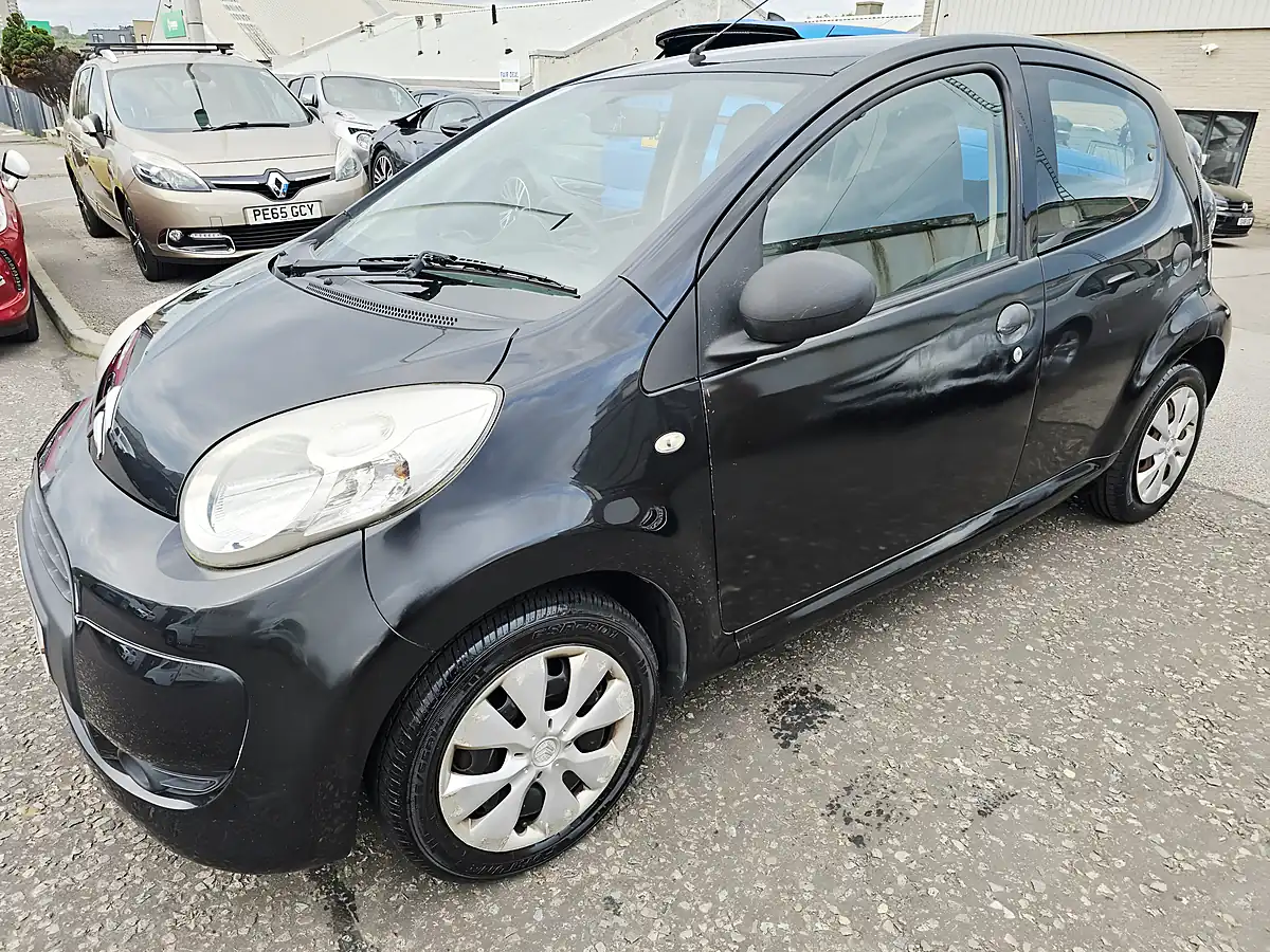 Used 2011 Citroen C1 Vtr Black - Interior and Exterior details 6